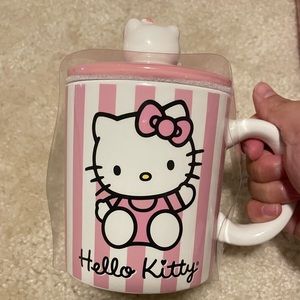 Hello Kitty Large Mug w Lid